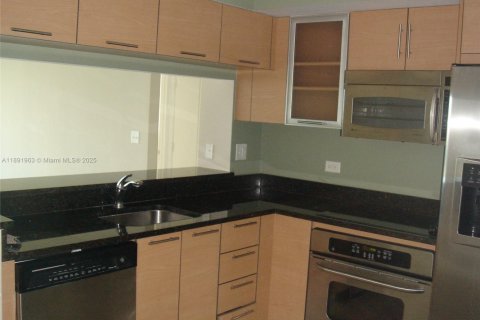 Condo à Miami, Floride, 2 chambres  № 2039357