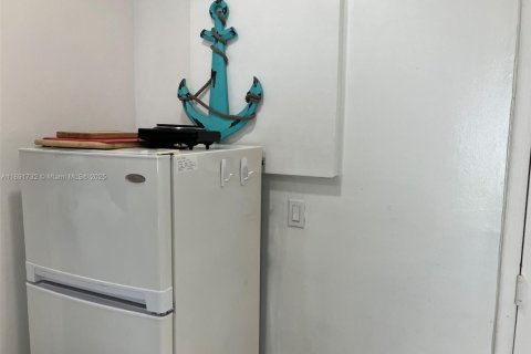 Copropriété à vendre à Miami Beach, Floride: 1 chambre, 38.09 m2 № 1945187 - photo 12