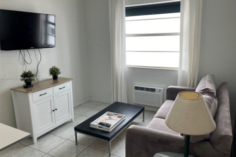 Copropriété à vendre à Miami Beach, Floride: 1 chambre, 38.09 m2 № 1945187 - photo 3