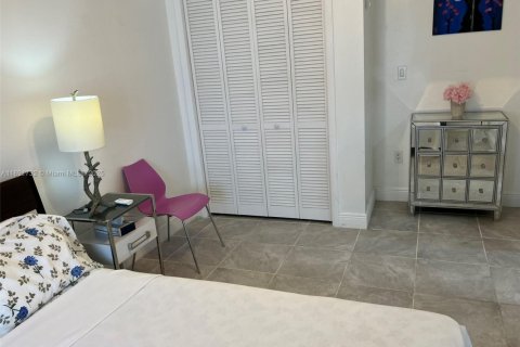 Copropriété à vendre à Miami Beach, Floride: 1 chambre, 38.09 m2 № 1945187 - photo 16