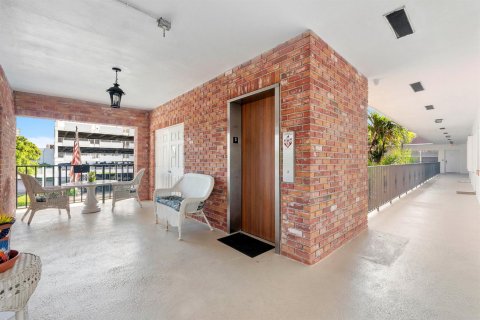 Copropriété à vendre à Fort Lauderdale, Floride: 1 chambre, 68.75 m2 № 2407681 - photo 2