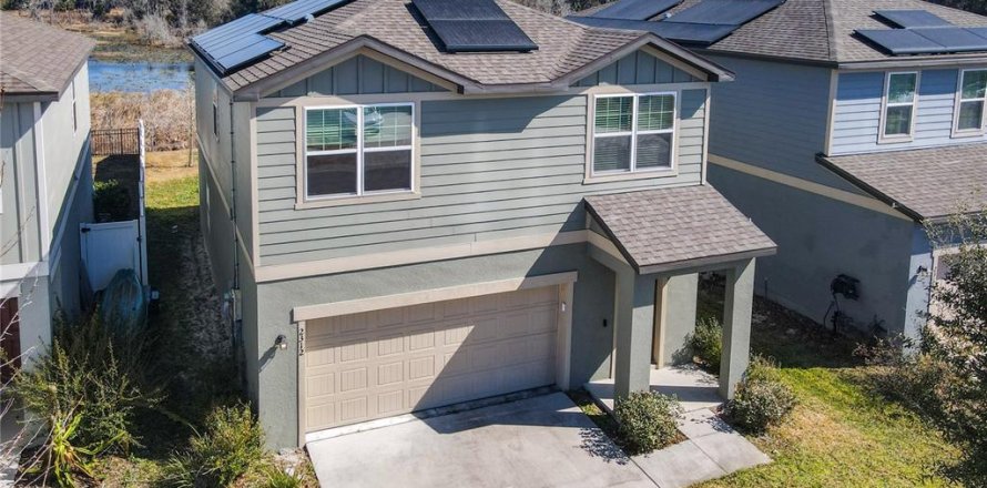 Villa ou maison à DeLand, Floride 3 chambres, 176.14 m2 № 2152077