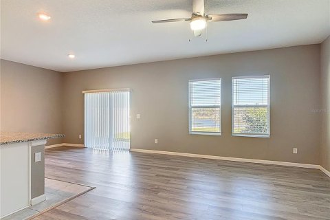 Villa ou maison à vendre à DeLand, Floride: 3 chambres, 176.14 m2 № 2152077 - photo 15