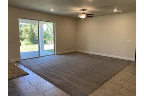 Casa en venta en North Port, Florida, 4 dormitorios, 192.03 m2 № 2166545 - foto 5