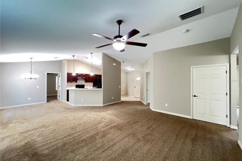 Casa en alquiler en Ocala, Florida, 4 dormitorios, 162.3 m2 № 1853339 - foto 8