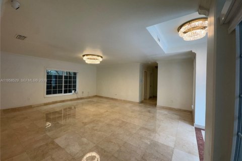 Villa ou maison à vendre à Miami, Floride: 4 chambres, 297.75 m2 № 2017765 - photo 26
