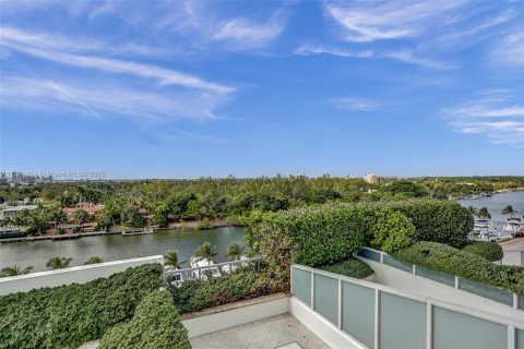Condominio en venta en Miami Beach, Florida, 1 dormitorio, 99.03 m2 № 1860865 - foto 8