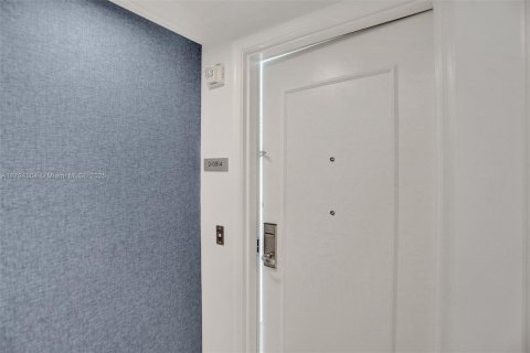 Condominio en venta en Miami Beach, Florida, 1 dormitorio, 99.03 m2 № 1860865 - foto 28