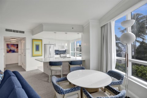 Condominio en venta en Miami Beach, Florida, 1 dormitorio, 99.03 m2 № 1860865 - foto 12