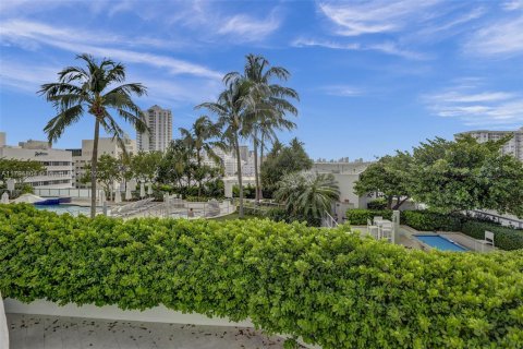 Condominio en venta en Miami Beach, Florida, 1 dormitorio, 99.03 m2 № 1860865 - foto 30