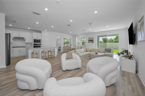 House in Land O' Lakes, Florida 3 bedrooms, 209.87 sq.m. № 1886715 - photo 6