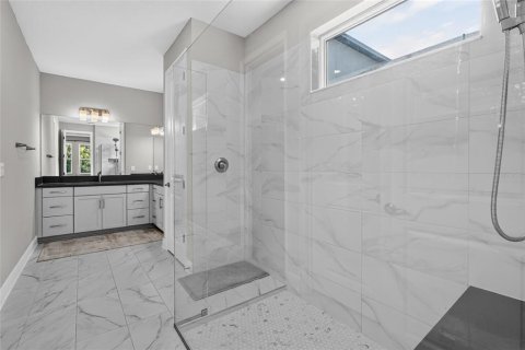 Villa ou maison à vendre à Sarasota, Floride: 4 chambres, 204.11 m2 № 2312437 - photo 8
