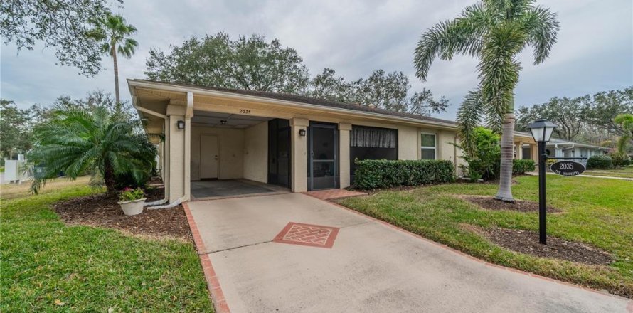 Condo in Sun City Center, Florida, 2 bedrooms № 1894836