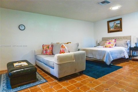 Коммерческая недвижимость в Майами, Флорида 1 спальня, 467.3м2 № 2004955