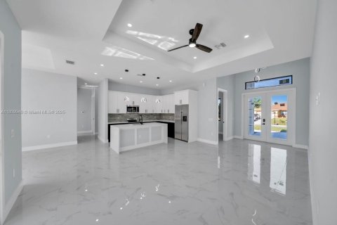 Casa en venta en Lehigh Acres, Florida, 3 dormitorios, 157.47 m2 № 1770499 - foto 3
