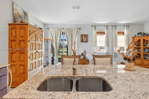 Villa ou maison à vendre à Ocala, Floride: 2 chambres, 122.45 m2 № 1998845 - photo 15