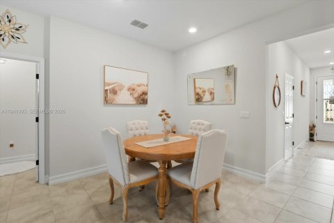 Villa ou maison à vendre à Ocala, Floride: 2 chambres, 122.45 m2 № 1998845 - photo 8