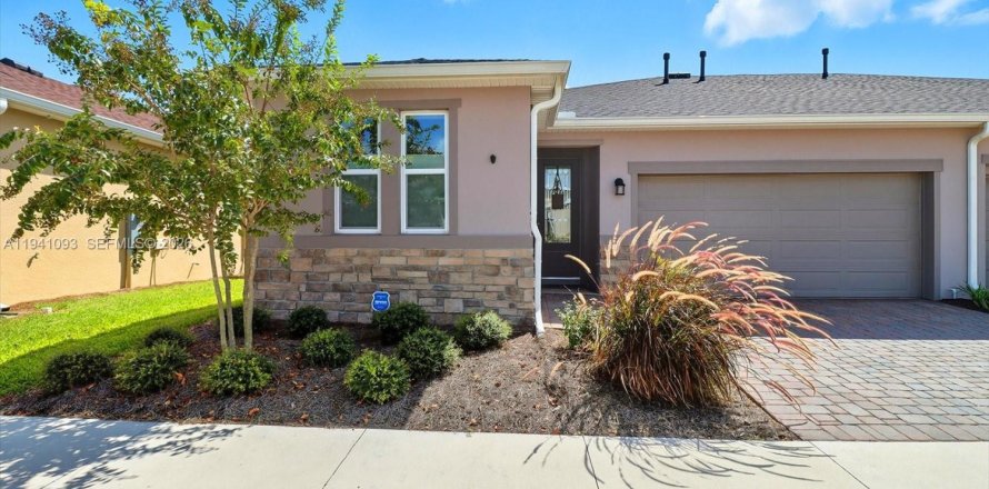 Villa ou maison à Ocala, Floride 2 chambres, 122.45 m2 № 1998845