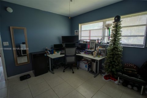Copropriété à vendre à Coral Springs, Floride: 3 chambres, 127.74 m2 № 2067031 - photo 19