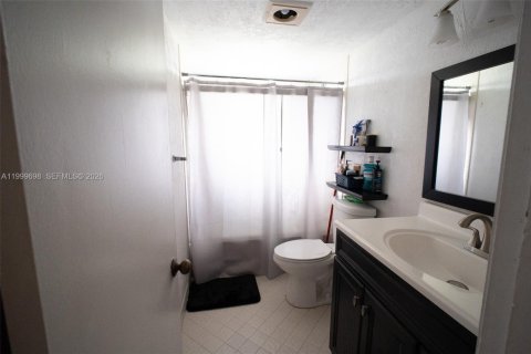 Copropriété à vendre à Coral Springs, Floride: 3 chambres, 127.74 m2 № 2067031 - photo 17