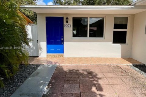 Dúplex en Miami, Florida 3 dormitorios, 211.45 m2 № 2056710