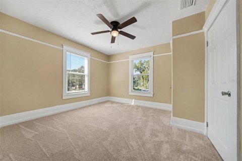Villa ou maison à vendre à Sanford, Floride: 4 chambres, 142.33 m2 № 2430999 - photo 19