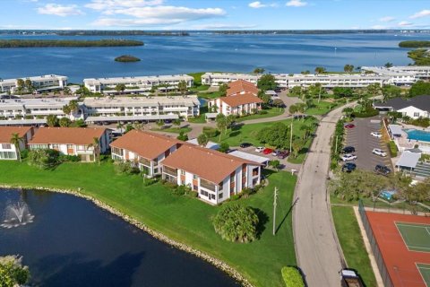 Condominio en venta en Bradenton, Florida, 2 dormitorios, 129.04 m2 № 1911946 - foto 1