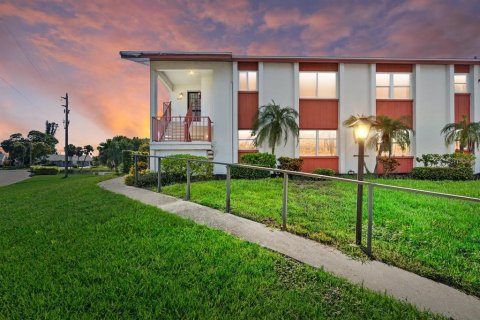 Condominio en venta en Bradenton, Florida, 2 dormitorios, 129.04 m2 № 1911946 - foto 4