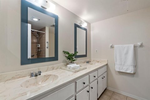 Condominio en venta en Bradenton, Florida, 2 dormitorios, 129.04 m2 № 1911946 - foto 18