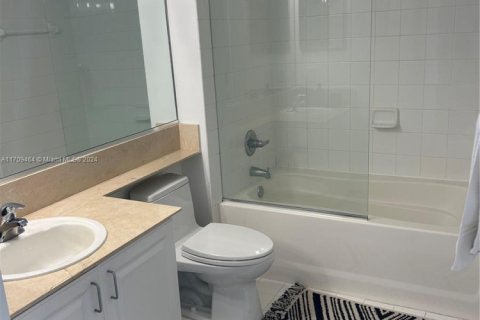 Appartement à louer à Miami Beach, Floride: 1 chambre, 68.75 m2 № 1958167 - photo 9