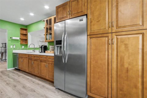 Casa en venta en Margate, Florida, 3 dormitorios, 176.98 m2 № 2172314 - foto 6