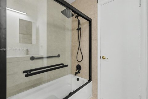 Casa en venta en Margate, Florida, 3 dormitorios, 176.98 m2 № 2172314 - foto 26
