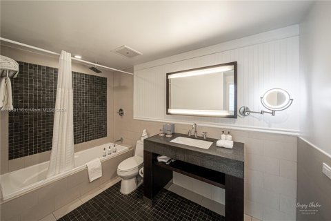 Condominio en venta en Sunny Isles Beach, Florida, 2 dormitorios, 93.55 m2 № 1865509 - foto 21