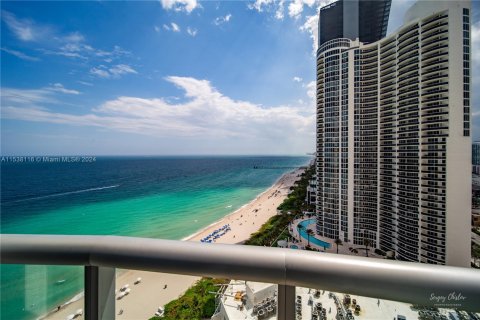 Condominio en venta en Sunny Isles Beach, Florida, 2 dormitorios, 93.55 m2 № 1865509 - foto 29