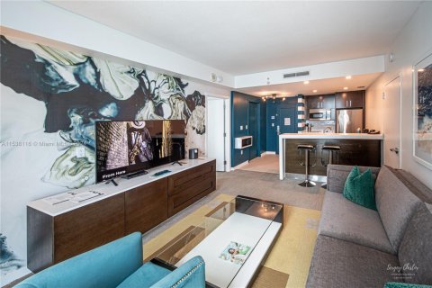 Condominio en venta en Sunny Isles Beach, Florida, 2 dormitorios, 93.55 m2 № 1865509 - foto 7