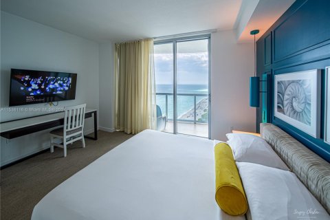 Condominio en venta en Sunny Isles Beach, Florida, 2 dormitorios, 93.55 m2 № 1865509 - foto 18