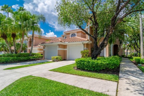 Condominio en alquiler en Palm Beach Gardens, Florida, 3 dormitorios, 192.49 m2 № 641730 - foto 1