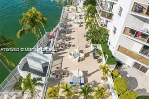 Купить кондоминиум в Майами-Бич, Флорида 1 спальня, 69.31м2, № 2013557 - фото 3