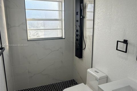 House in Miami Gardens, Florida 3 bedrooms, 120.4 sq.m. № 1802611 - photo 20