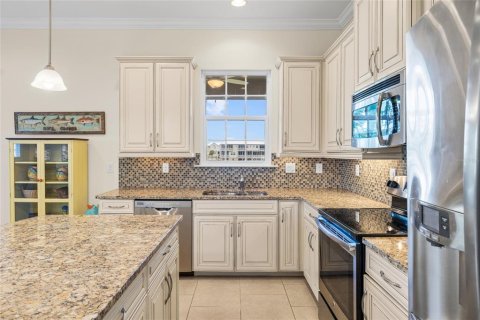 Touwnhouse à vendre à Placida, Floride: 4 chambres, 222.97 m2 № 2321011 - photo 18