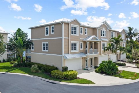 Touwnhouse à vendre à Placida, Floride: 4 chambres, 222.97 m2 № 2321011 - photo 2