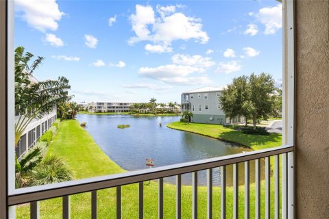 Touwnhouse à vendre à Placida, Floride: 4 chambres, 222.97 m2 № 2321011 - photo 24