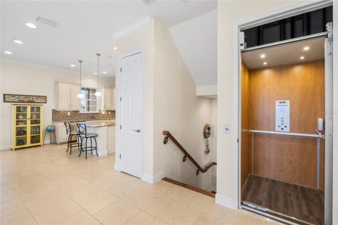 Touwnhouse à vendre à Placida, Floride: 4 chambres, 222.97 m2 № 2321011 - photo 8