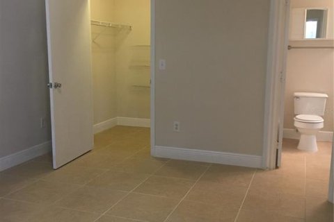 Condominio en venta en Kissimmee, Florida, 2 dormitorios, 95.32 m2 № 1347261 - foto 11