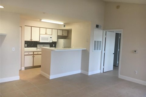 Condominio en venta en Kissimmee, Florida, 2 dormitorios, 95.32 m2 № 1347261 - foto 4