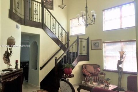 Villa ou maison à vendre à Doral, Floride: 3 chambres, 186.45 m2 № 1938430 - photo 2