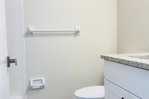 Снять в аренду кондоминиум в Олдсмар, Флорида 5 комнат, 97.92м2, № 2199614 - фото 8