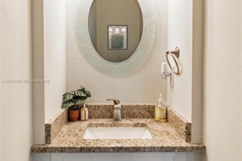 Townhouse in Fort Lauderdale, Florida 2 bedrooms, 116.78 sq.m. № 2085775 - photo 9
