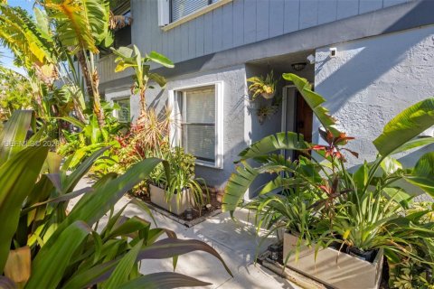 Townhouse in Fort Lauderdale, Florida 2 bedrooms, 116.78 sq.m. № 2085775 - photo 24
