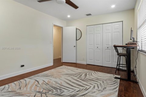 Townhouse in Fort Lauderdale, Florida 2 bedrooms, 116.78 sq.m. № 2085775 - photo 17